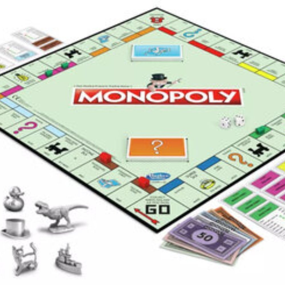 Hasbro Monopoly C1009 Classic Board Game